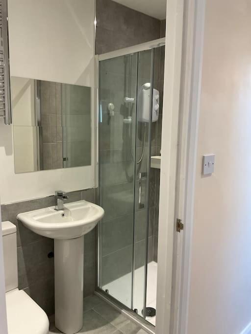 Beautiful Private En-Suite Room With Its Own Entry Bexleyheath Kültér fotó
